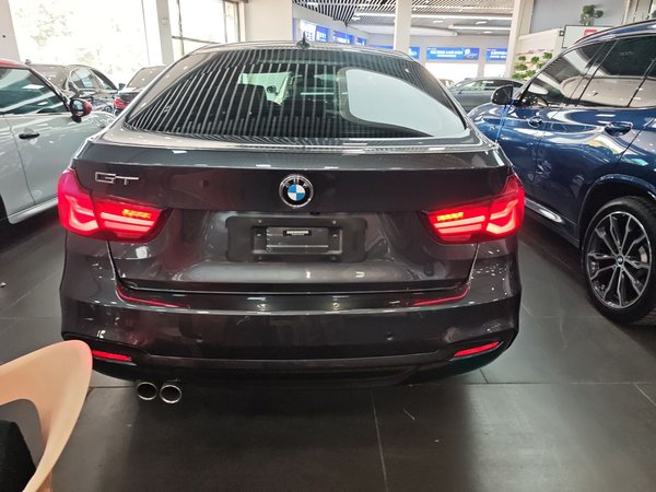 BMW 3 Series 2019, 60300 км, за 17006 USD