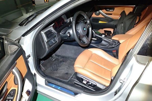 BMW 4 Series 2017, 78400 км, за 22598 USD - фото 19
