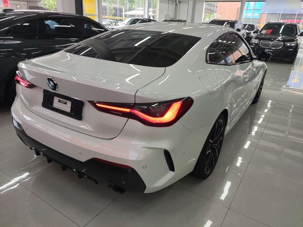 BMW 4 Series 2022, 26300 км, за 42501 USD - фото 6