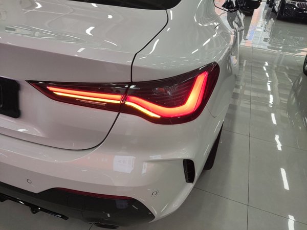 BMW 4 Series 2022, 26300 км, за 42501 USD - фото 7