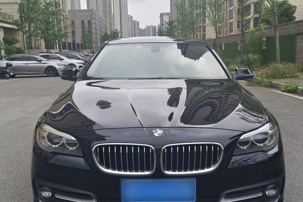 BMW 5 Series 2014, 111000 км, за 12781 USD