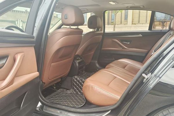 BMW 5 Series 2014, 111000 км, за 12781 USD - фото 10