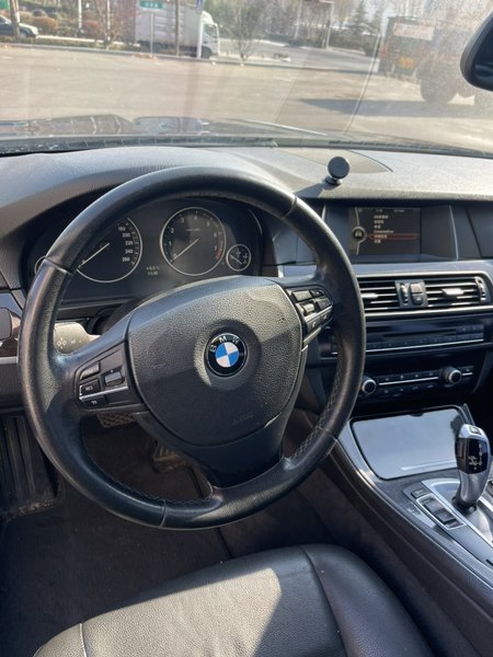 BMW 5 Series 2014 525Li Leading Model, 2014 года