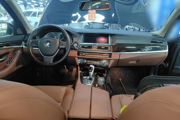 BMW 5 Series 2014, 78900 км, за 15763 USD - фото 17