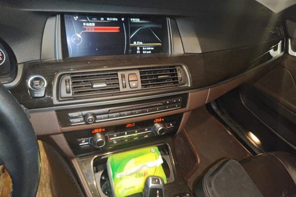 BMW 5 Series 2014, 79000 км, за 12623 USD - фото 10