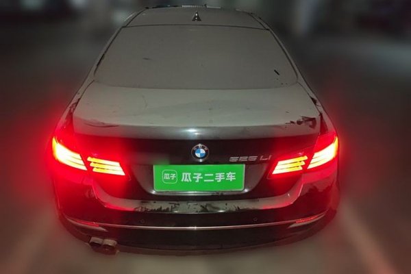 BMW 5 Series 2014, 79000 км, за 12623 USD