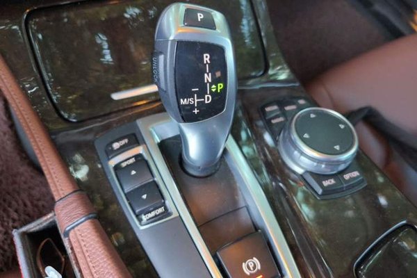 BMW 5 Series 2014, 87000 км, за 11057 USD - фото 14