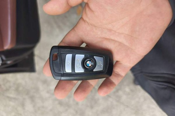BMW 5 Series 2014, 87000 км, за 11057 USD - фото 20
