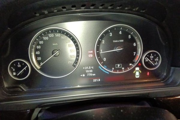BMW 5 Series 2014, 138900 км, за 11481 USD - фото 10