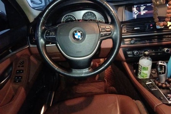BMW 5 Series 2014, 138900 км, за 11481 USD - фото 9