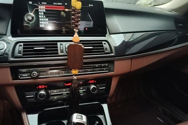 BMW 5 Series 2014, 168000 км, за 12191 USD - фото 12
