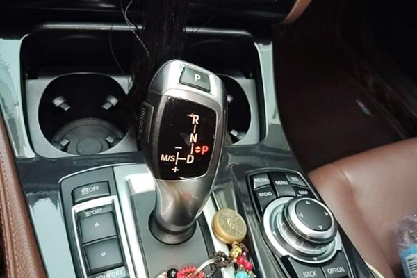 BMW 5 Series 2014, 168000 км, за 12191 USD - фото 16