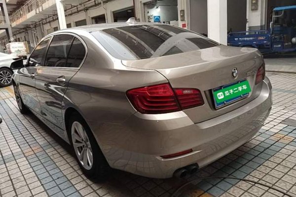 BMW 5 Series 2014, 168000 км, за 12191 USD