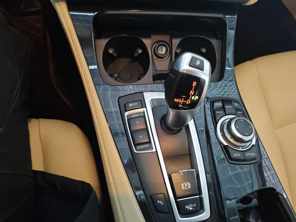 BMW 5 Series 2014, 178900 км, за 9591 USD - фото 17