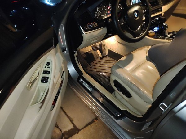 BMW 5 Series 2014, 271000 км, за 9932 USD - фото 13