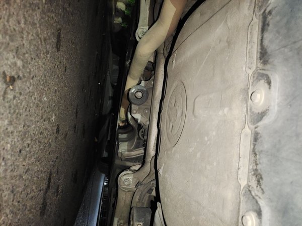 BMW 5 Series 2014, 271000 км, за 9932 USD - фото 24