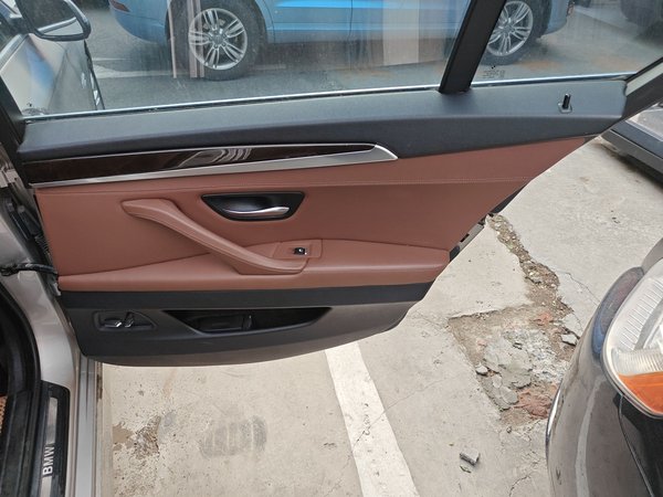 BMW 5 Series 2014, 173600 км, за 11192 USD - фото 24