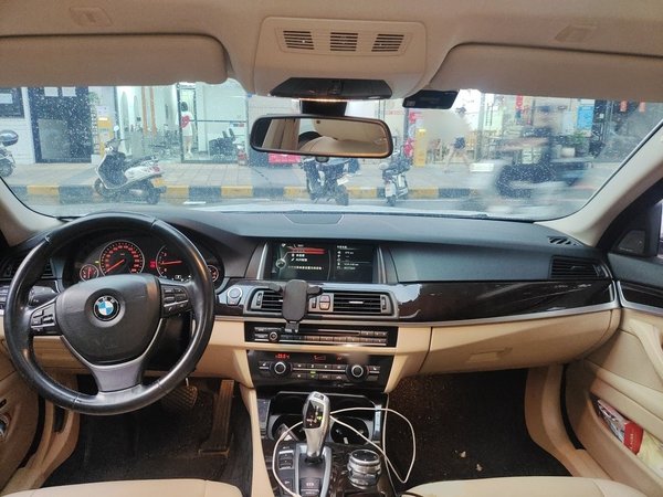 BMW 5 Series 2014, 125100 км, за 11935 USD - фото 18