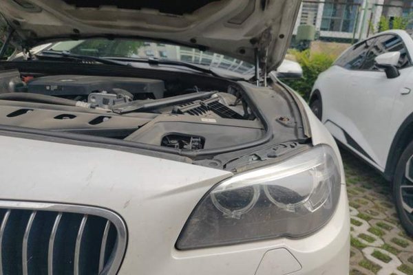BMW 5 Series 2014, 142700 км, за 9903 USD - фото 22