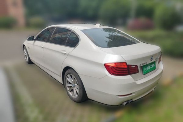 BMW 5 Series 2014, 142700 км, за 9903 USD