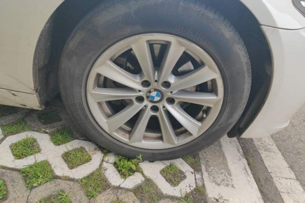 BMW 5 Series 2014, 142700 км, за 9903 USD - фото 8