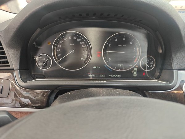 BMW 5 Series 2014, 160700 км, за 8216 USD - фото 12