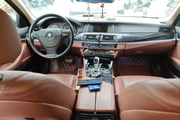 BMW 5 Series 2014, 161900 км, за 8949 USD - фото 9