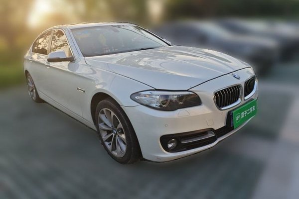 BMW 5 Series 2014, 195000 км, за 10527 USD
