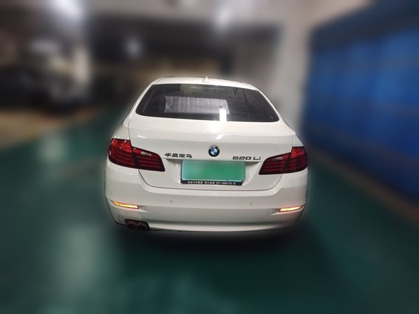 BMW 5 Series 2014, 63800 км, за 11396 USD