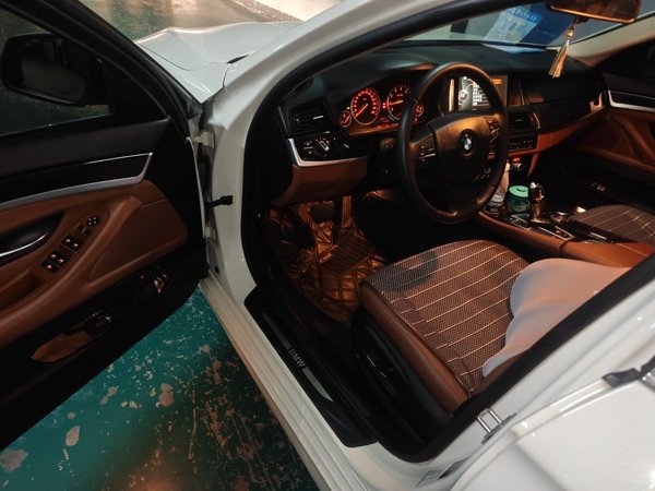 BMW 5 Series 2014, 63800 км, за 11396 USD - фото 16