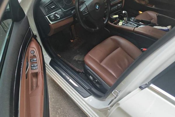 BMW 5 Series 2015, 111500 км, за 9999999 USD - фото 17