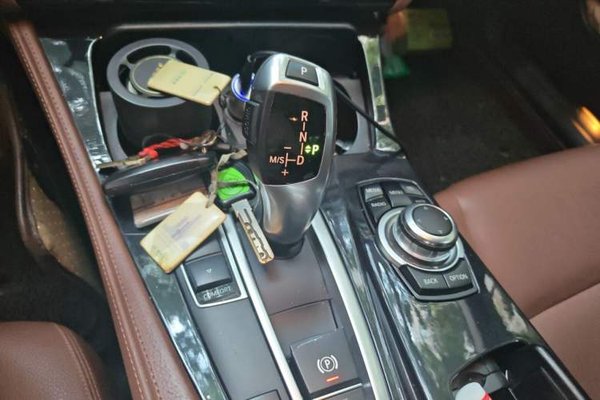 BMW 5 Series 2015, 111500 км, за 9999999 USD - фото 15