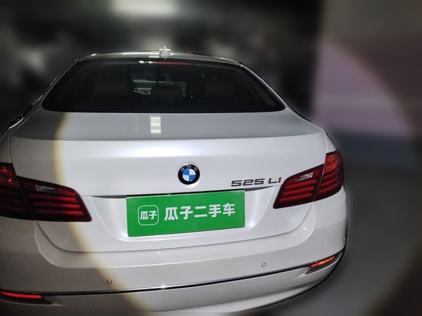 BMW 5 Series 2017, 71700 км, за 15265 USD