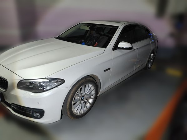 BMW 5 Series · 2017 год