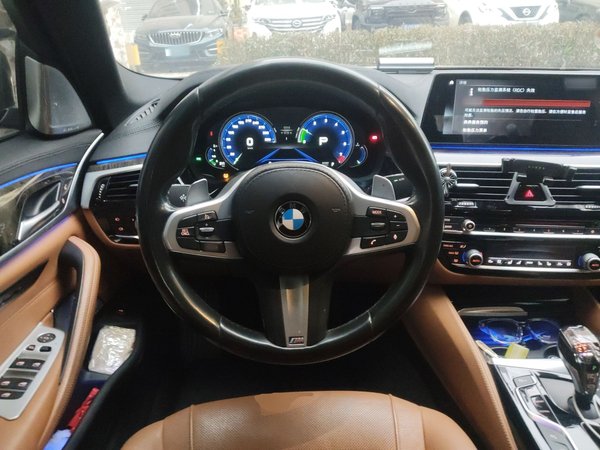 BMW 5 Series 2018, 115200 км, за 25470 USD - фото 11