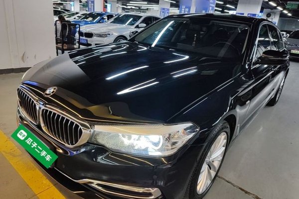 BMW 5 Series · 2018 год