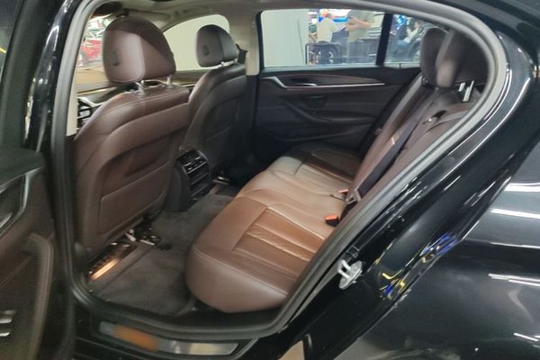 BMW 5 Series 2018, 110500 км, за 21665 USD - фото 20