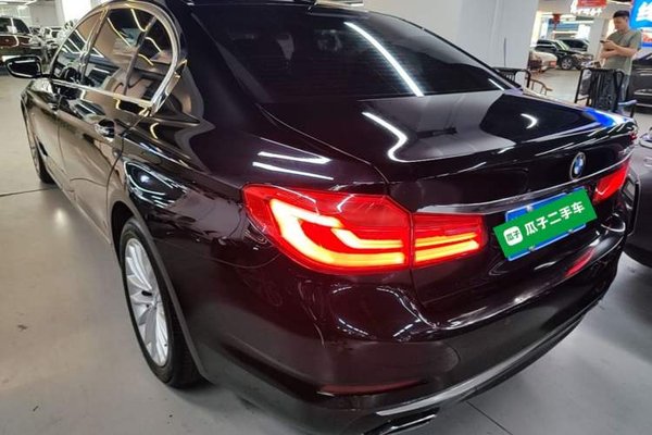 BMW 5 Series 2018, 110500 км, за 21665 USD
