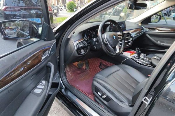 BMW 5 Series 2018, 134800 км, за 18654 USD - фото 17