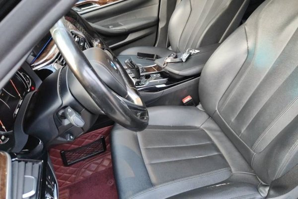 BMW 5 Series 2018, 134800 км, за 18654 USD - фото 16
