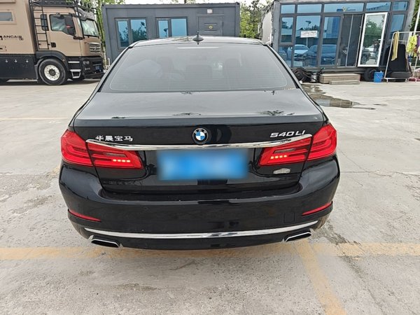 BMW 5 Series 2018, 141100 км, за 21969 USD