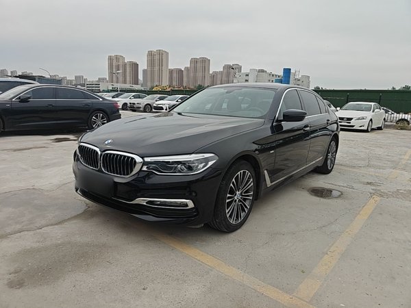 BMW 5 Series · 2018 год