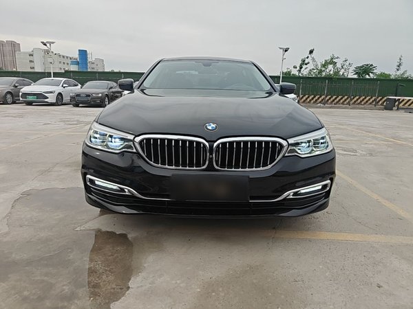 BMW 5 Series 2018, 141100 км, за 21969 USD