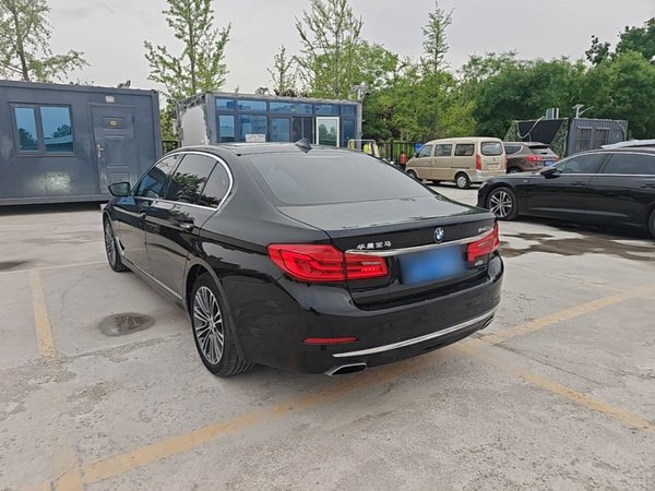 BMW 5 Series 2018, 141100 км, за 21969 USD