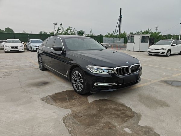 BMW 5 Series 2018, 141100 км, за 21969 USD