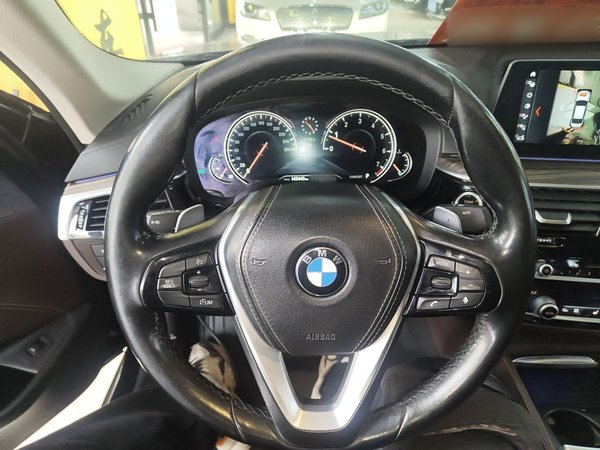 BMW 5 Series 2018, 143400 км, за 23715 USD - фото 12