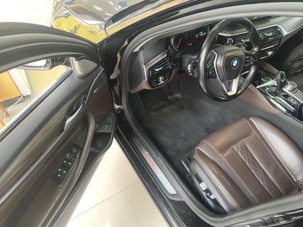 BMW 5 Series 2018, 143400 км, за 23715 USD - фото 21