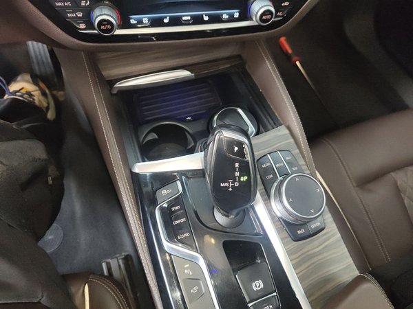 BMW 5 Series 2018, 143400 км, за 23715 USD - фото 15