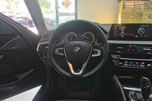 BMW 5 Series 2018, 47699 км, за 24672 USD - фото 13