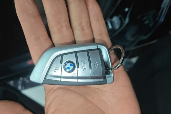 BMW 5 Series 2018, 47699 км, за 24672 USD - фото 23